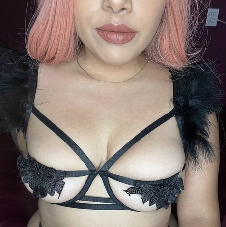 SandyR pretty model photos