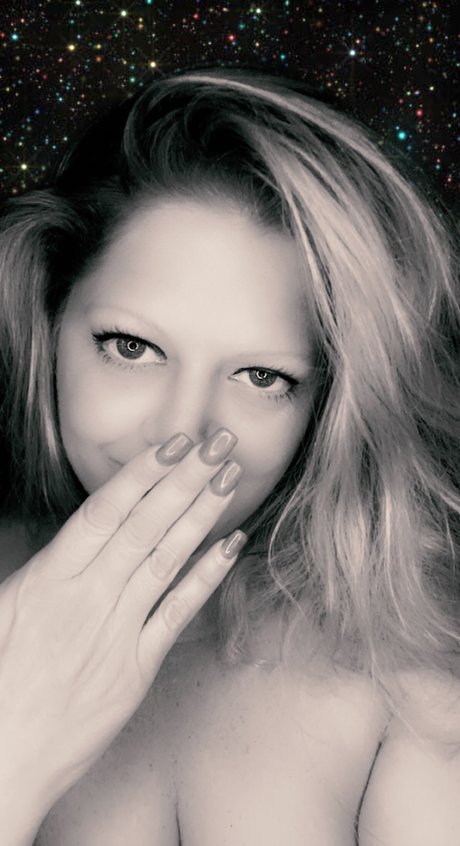 Saramarie1376 pornstar best image