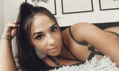 Sweetbella pornstar adult images