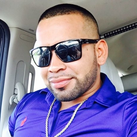 SaintV xxx pornstar images