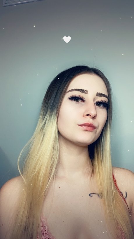 Raylee white erotic actress image