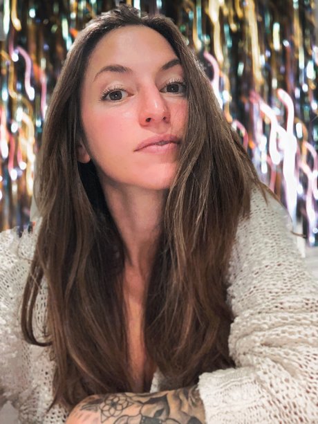 Rosetta Love star sexy pictures