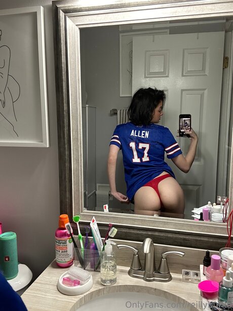 Reilly Burke perfect pornstar photos