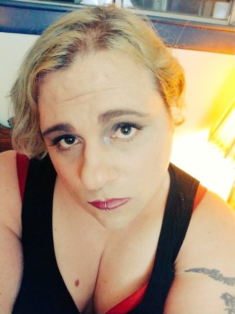 Scarlet Filth star hot picture