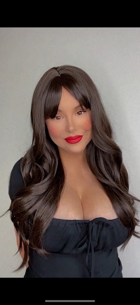 Miss Scarlette star top photos