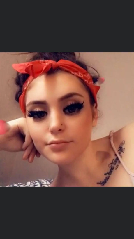 Chea model hot photos