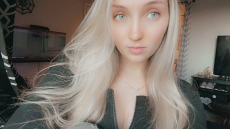 _SavannahBaby_ pretty model galleries