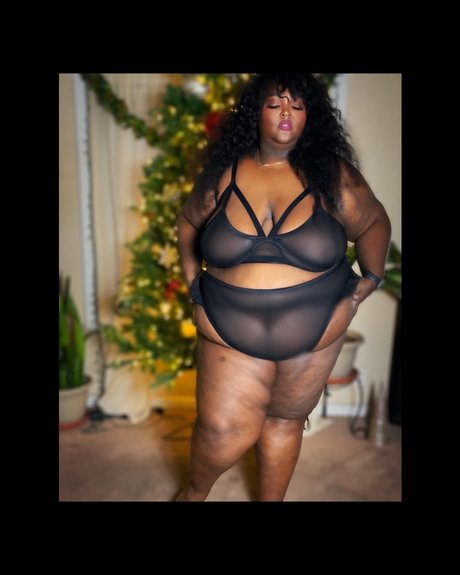 Saucye West adult actress pics