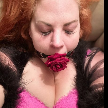 TheHottestMIILF pornstar high quality pictures