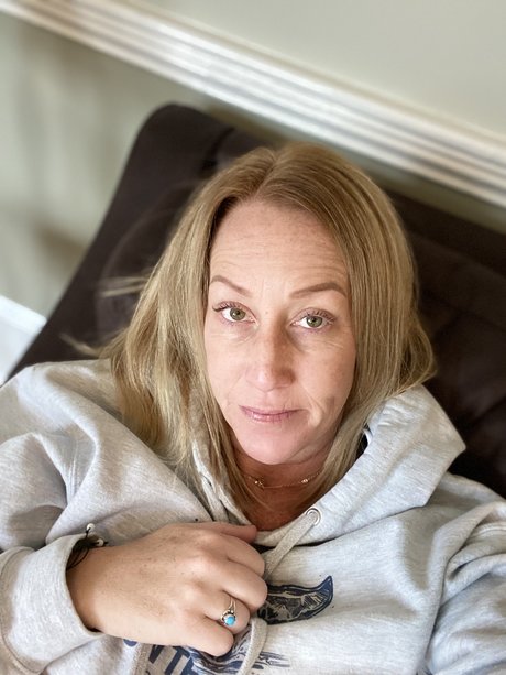 Ldubs sexy actress pictures