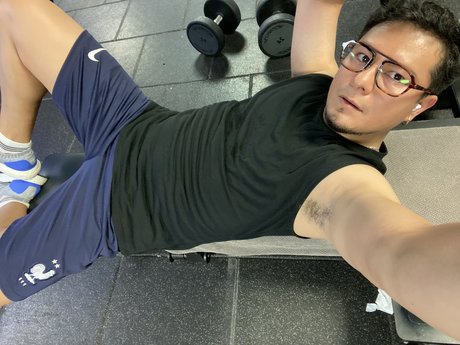 Victor LoHer star naked pictures