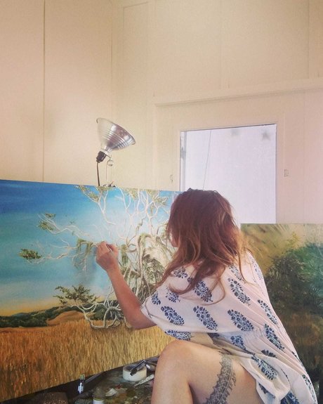 The Naked Artist_ adult model photos