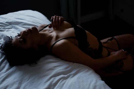 _Luna Tsuki_ pretty actress picture