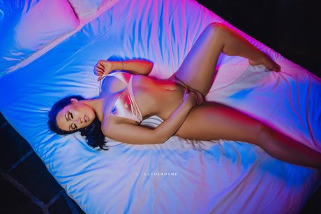 Felicia Fabula erotic star img