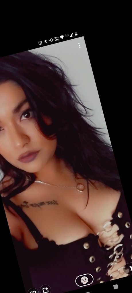 Yatziri Sondon sex model image