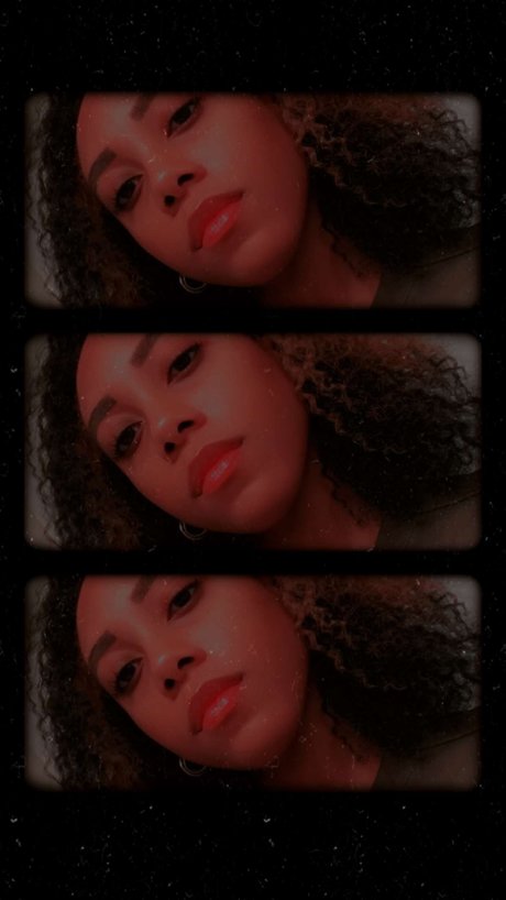 Goddess Mimi sexy star pictures