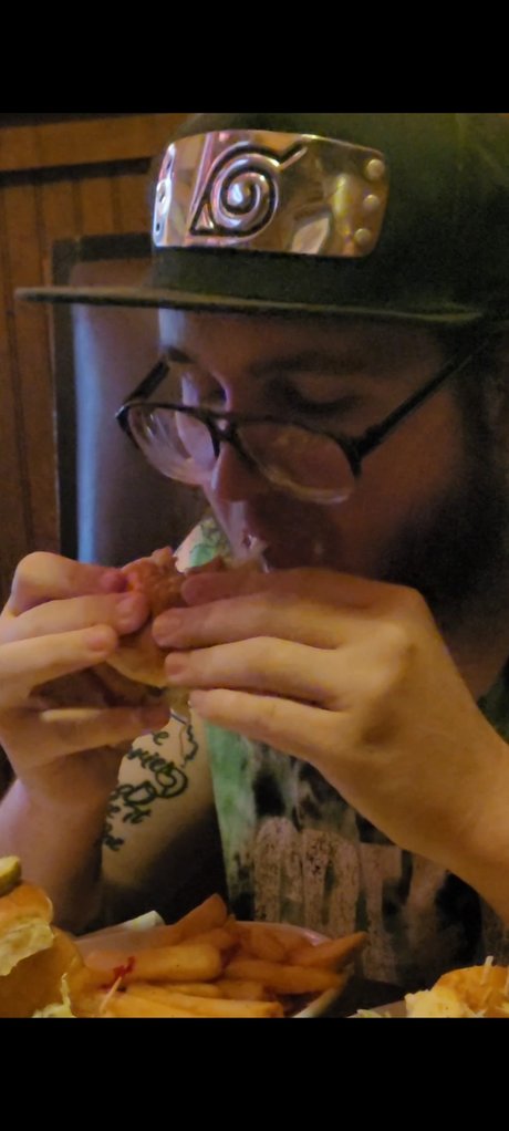 YessiPutItInMyMouth pornstar nude image