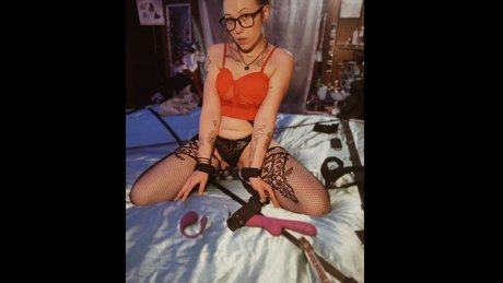 _StarliteXoXo_ beautiful actress galleries