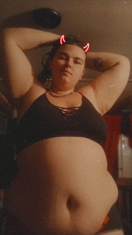 Sapphire Rose porn model image