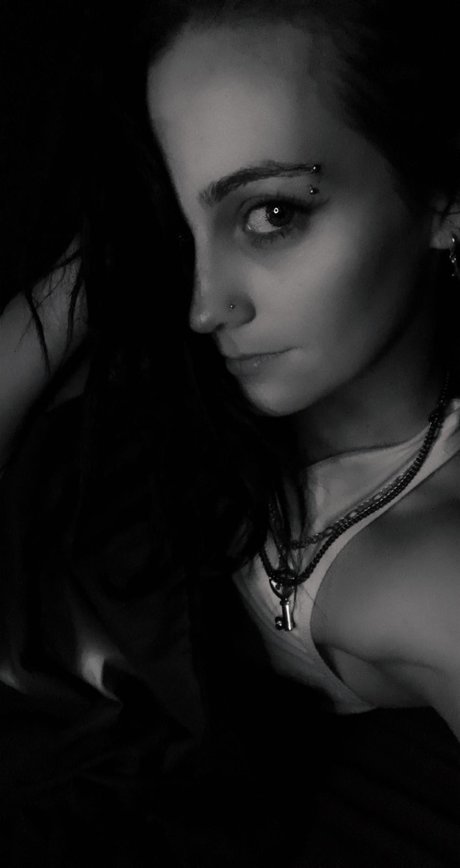 Tattooed Mystique erotic pornstar photos