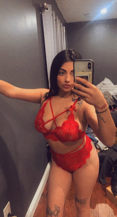 SUNE pornstar nudes photos