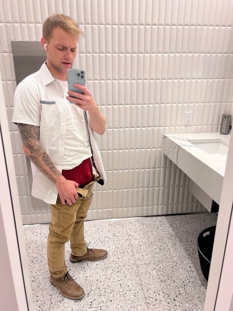 Zach and Nolan xxx actress pics