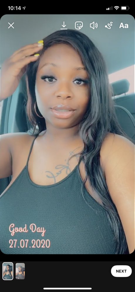 T Sexy model naked img