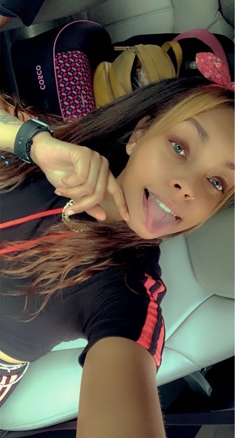 Tinkk Tinkk hot actress photo