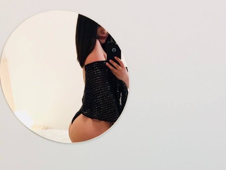 Eira Thais model sex picture