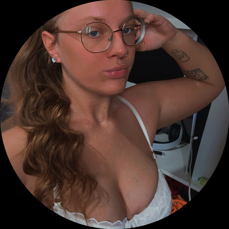 Tamzinlee top 8 9_ porn actress pic