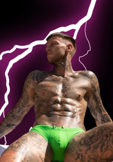 Elecy pretty pornstar picture