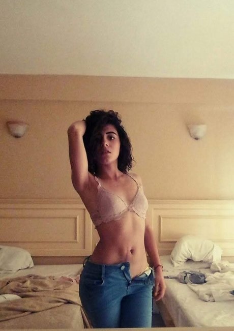 Yamil beautiful pornstar image