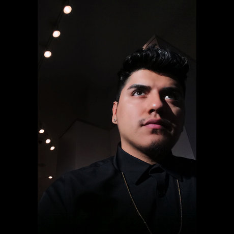 Lui Zalez sexy star image