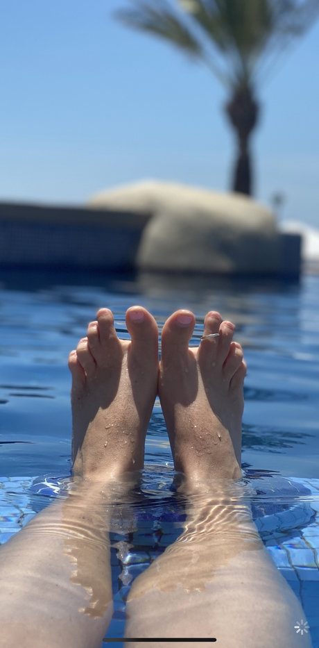 Jennitoes69 perfect pornstar pics