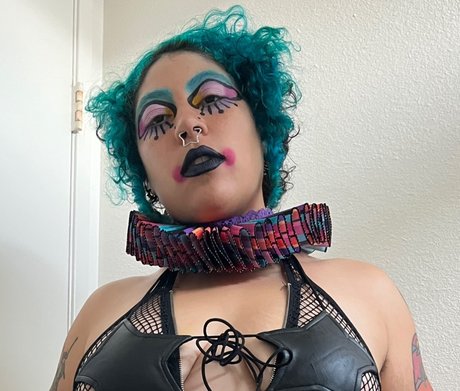 Turquoise Deity model porn gallery