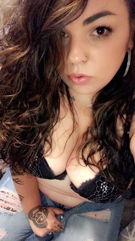 2Thick high quality model image