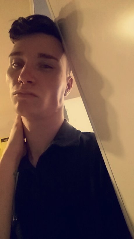 Ashley Trimmer sexy star photos