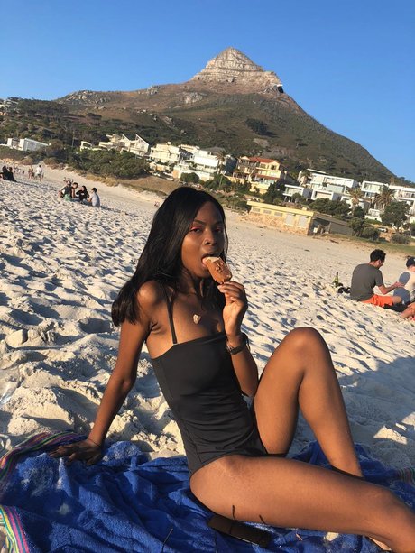 Tswelelopele xxx pornstar pictures