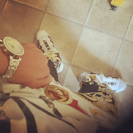 Sauskay model xxx pictures