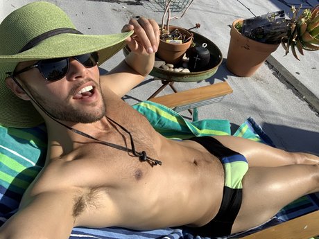 TyofOakland star erotic gallery