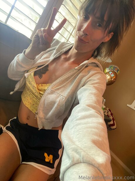 MelanieBrooks nude pornstar pic