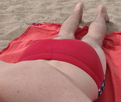 Twinky Frenchy pornographic model photo