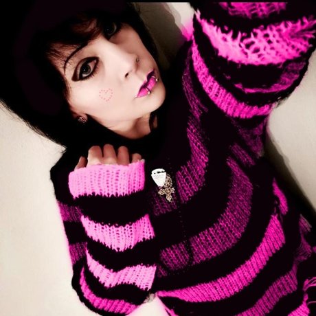 Zaza Katsumi star art pics