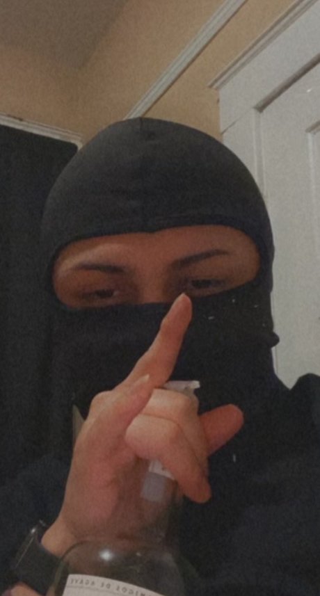 Davian Andrade exclusive star photo