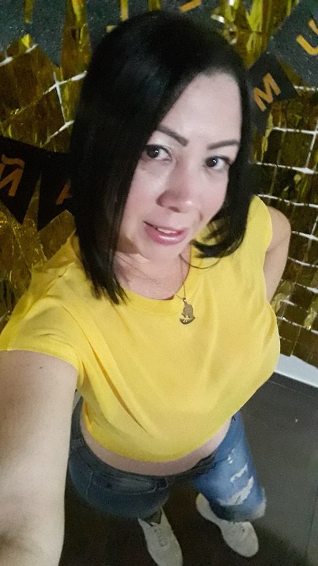 Hamdryx Fernandez perfect actress images