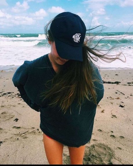 Samantha De La O nude model image