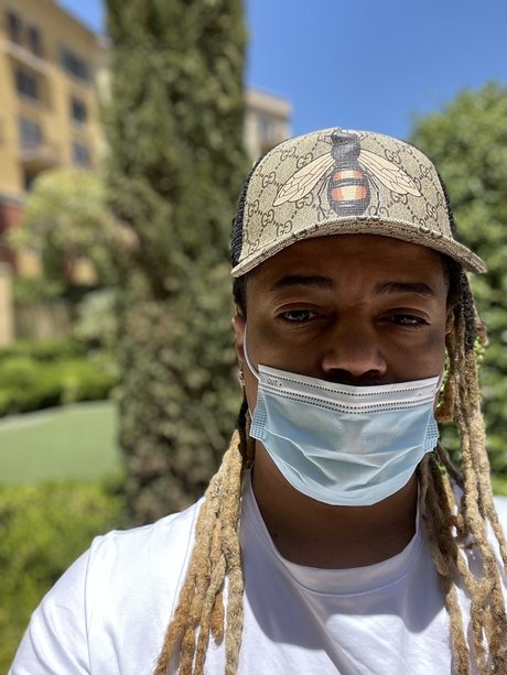 Flashdaartist sexy model photo