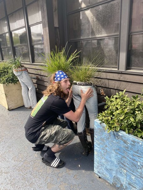 SmlehShady sexy pornstar pics