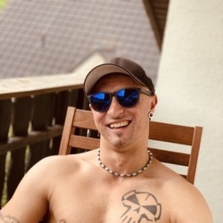 Manu1984 model naked img