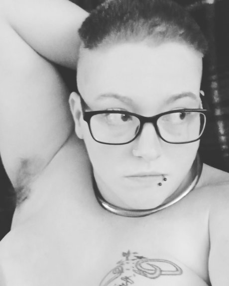 BratASaurus pornstar sexy archive